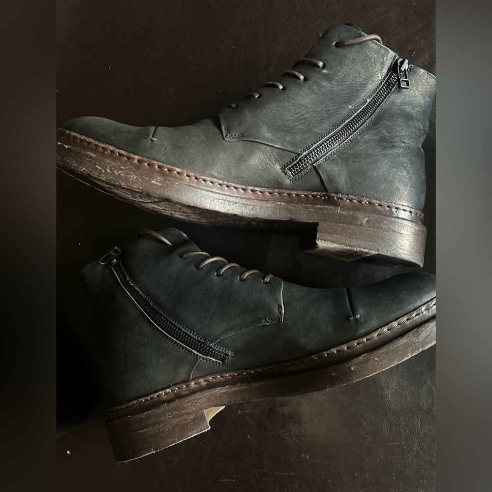 Untamed Street Yale distressed-black welted derby lace up boots- Men, Size 11